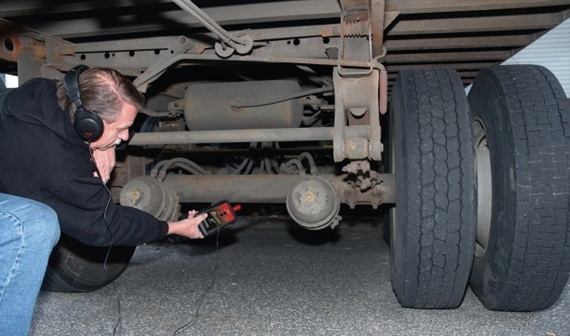 an image of Yakima commercial truck suspension repair